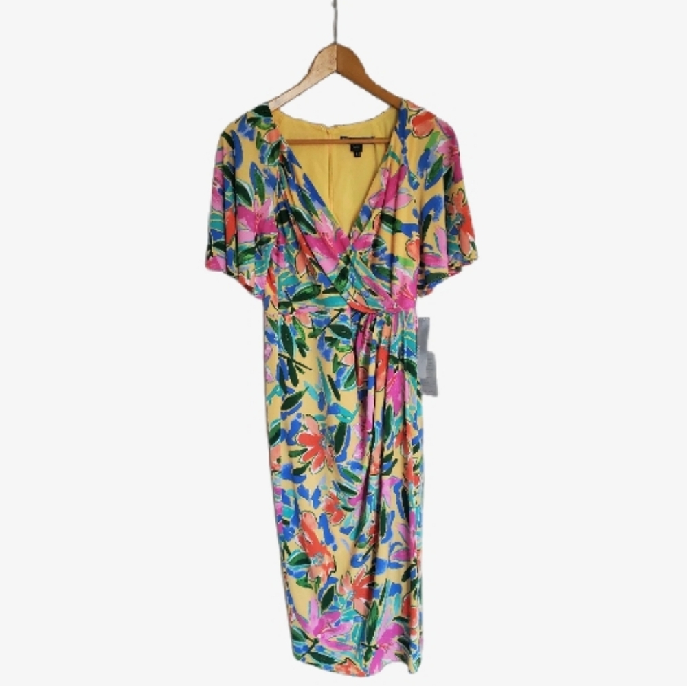 🌼🌺🌷Floral Maggy London Dress